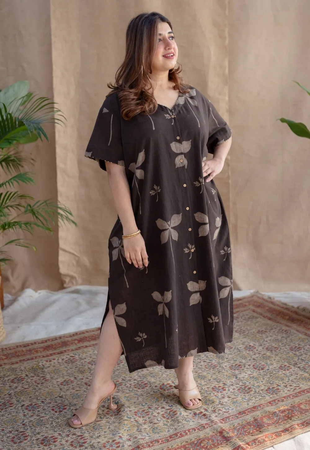 Ahlam Dabu Slub Cotton Hand Embroidered Dress