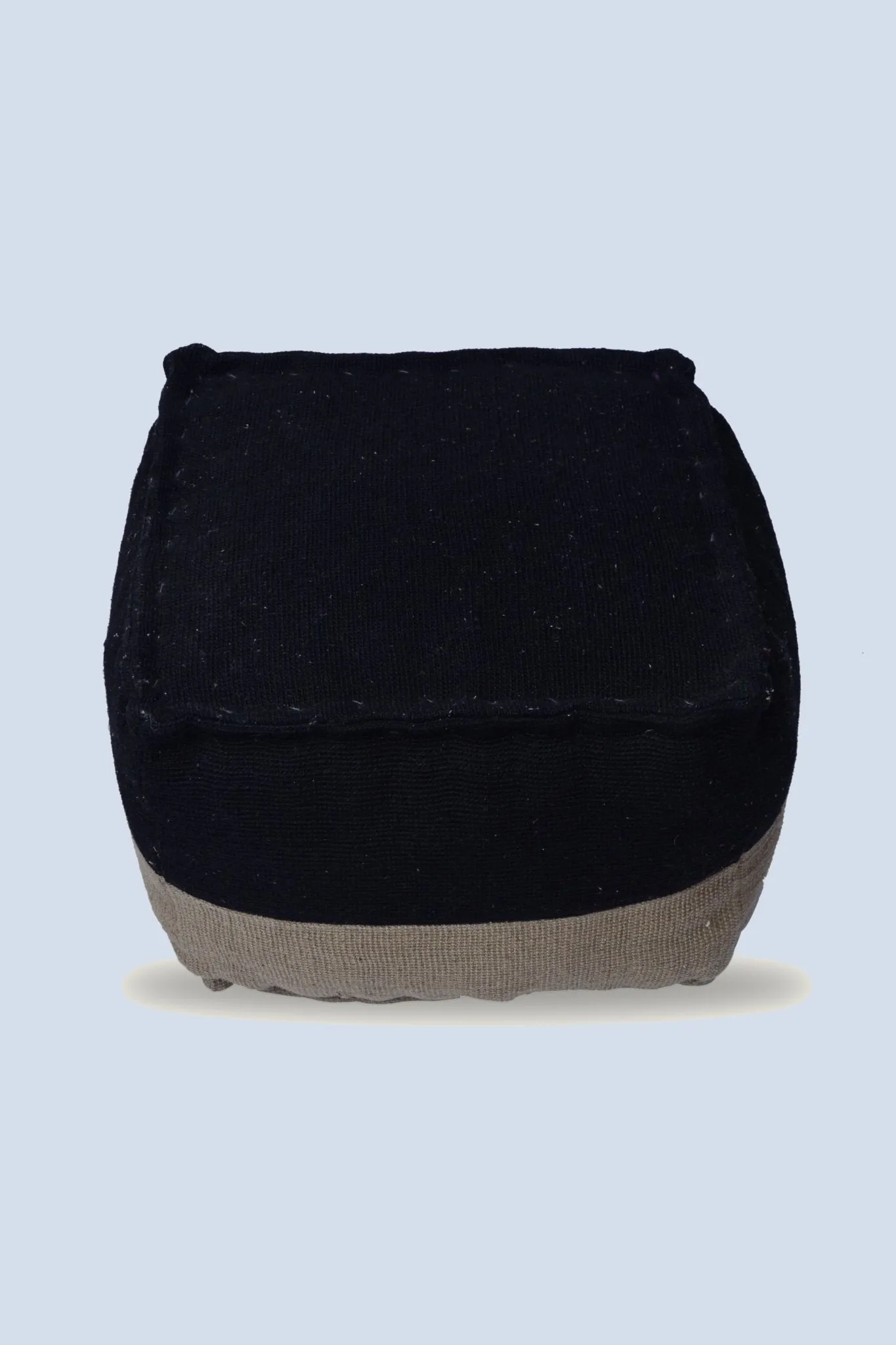 CENTER - CUBICAL POUF