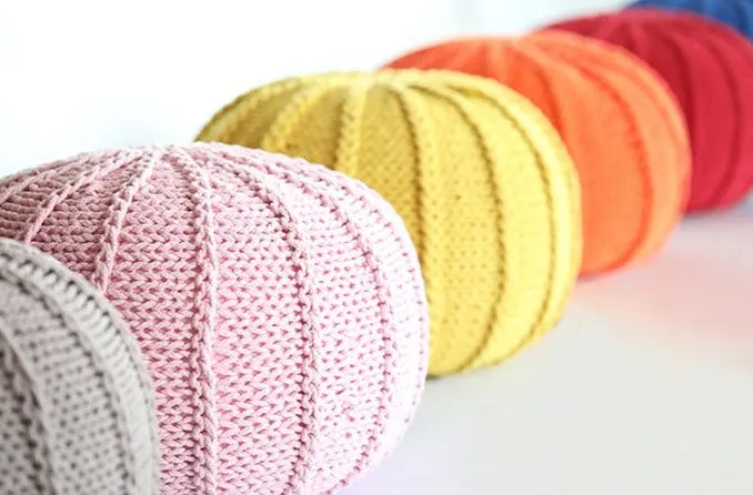 Knit Pouf