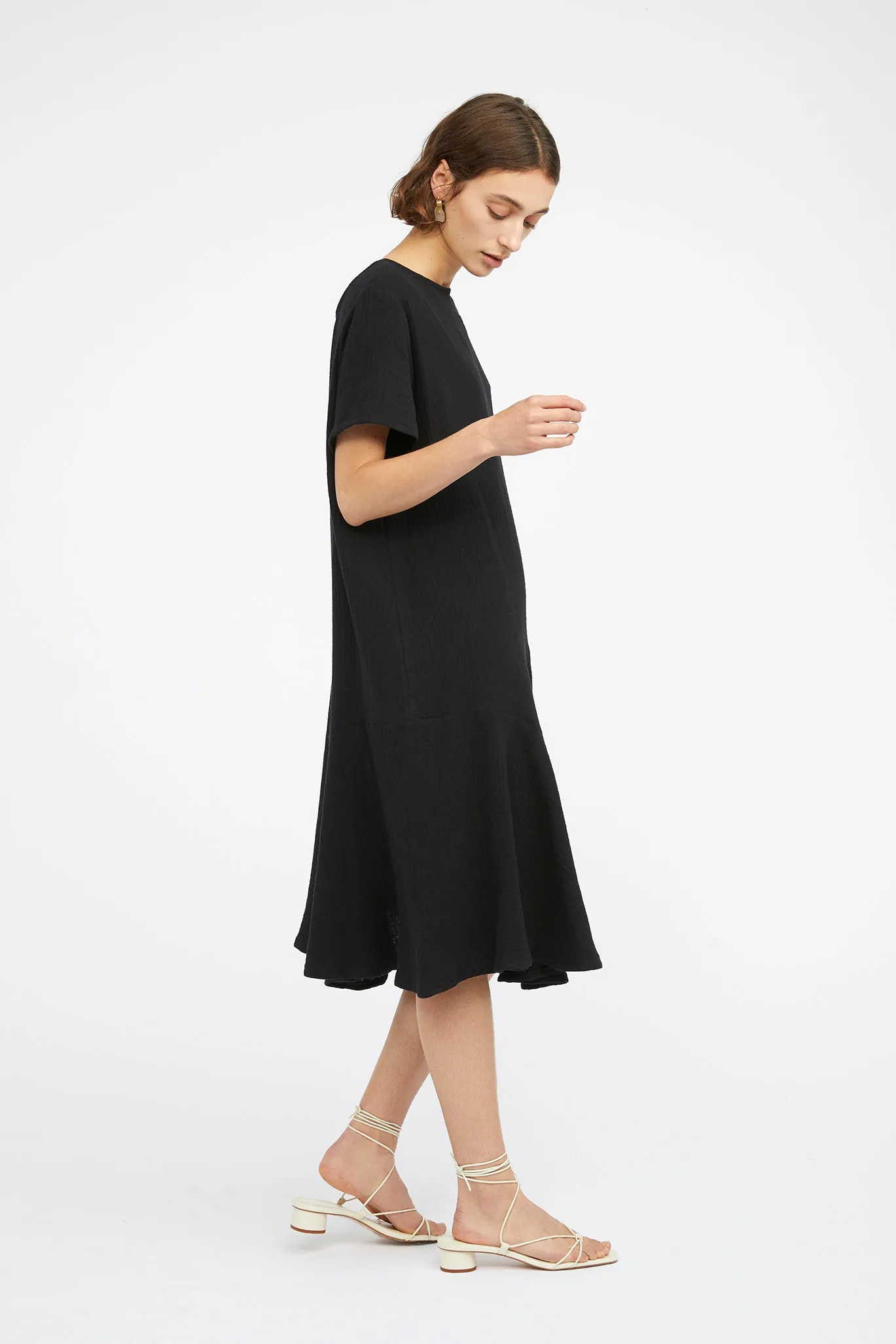 REFRACTION DRESS [ Black Crinkle Cotton ]